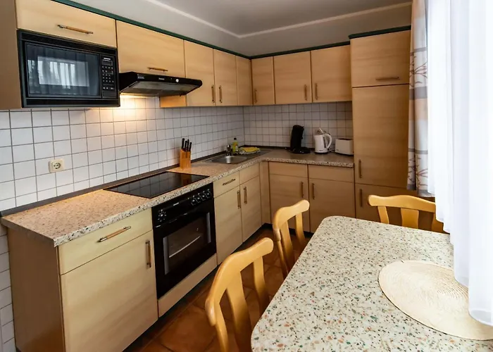 Und Berggasthof Spiessberghaus Am Rennsteig 2*