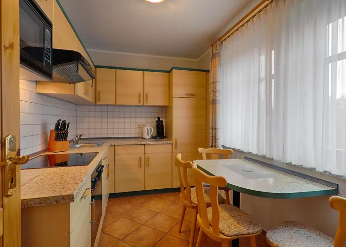 Und Berggasthof Spiessberghaus Am Rennsteig フリードリッヒローダ