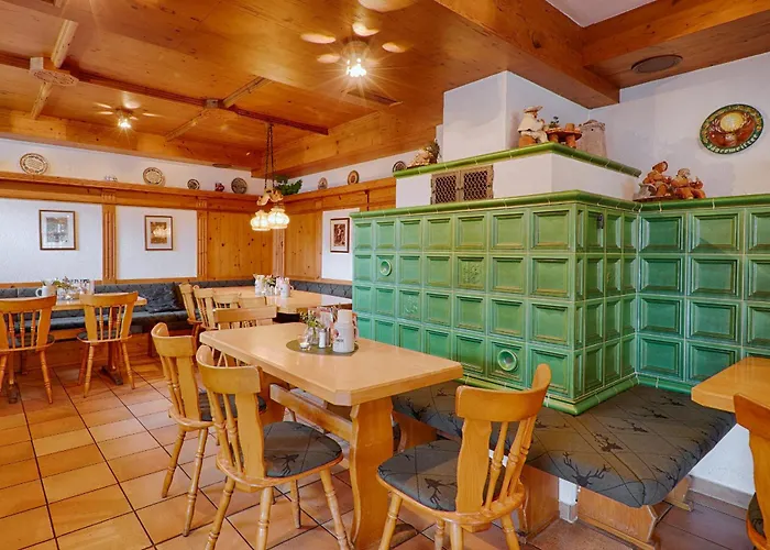 Und Berggasthof Spiessberghaus Am Rennsteig