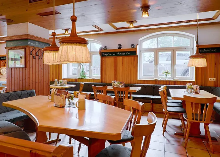 Otel Und Berggasthof Spiessberghaus Am Rennsteig Friedrichroda