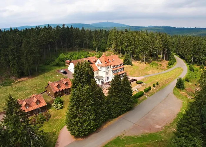 Und Berggasthof Spiessberghaus Am Rennsteig