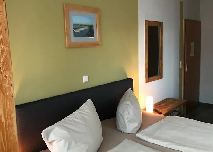 Und Berggasthof Spiessberghaus Am Rennsteig 2*