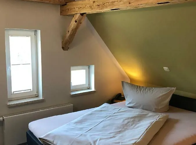 Und Berggasthof Spiessberghaus Am Rennsteig 2*