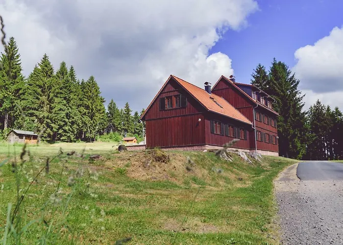 Und Berggasthof Spiessberghaus Am Rennsteig 2*